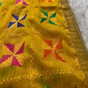 Yellow Duppata / Phulkari
